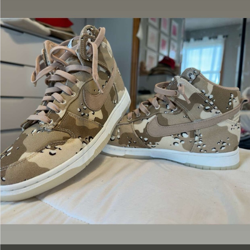 Camouflage Nike High-Top Sneakers